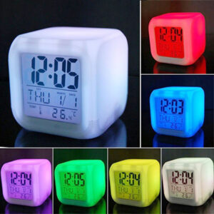 Budzik zegarek LED świecący na 7 kolorów